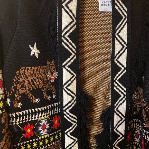 Patterned Black and Brown Cardigan - Picture 3 of 4